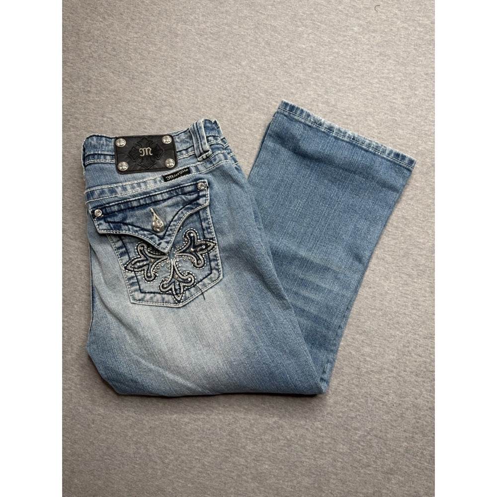 Miss Me Jeans Womens Size 31 Capri Distressed  31x22 JP5335P